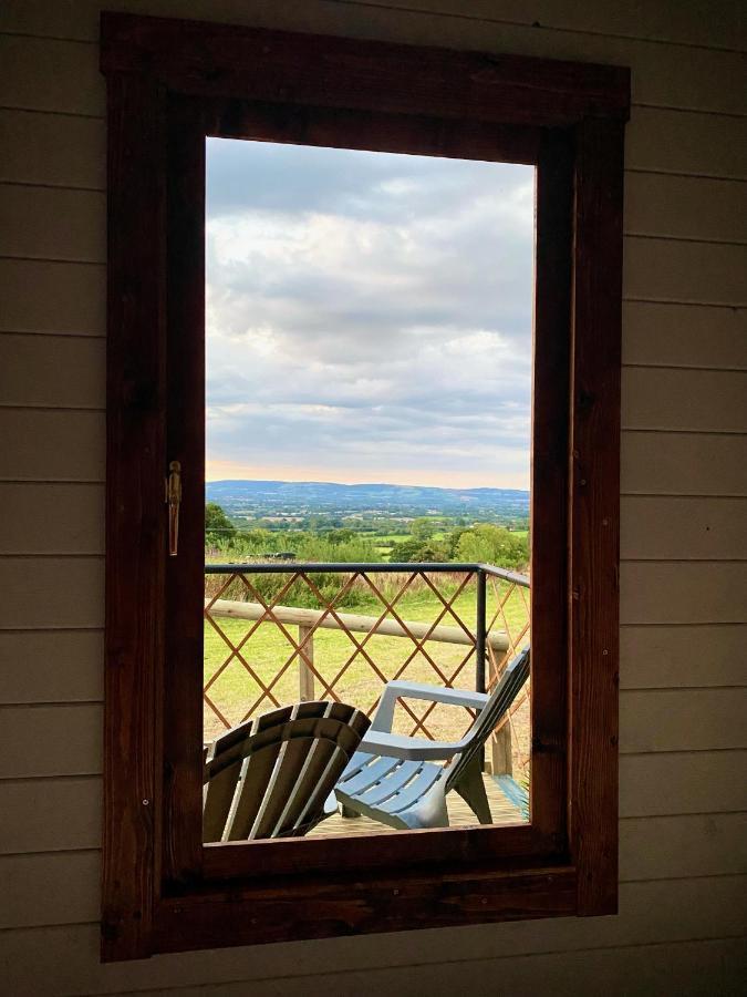 Cherry Tree Glamping Lodge Wellington  Luaran gambar