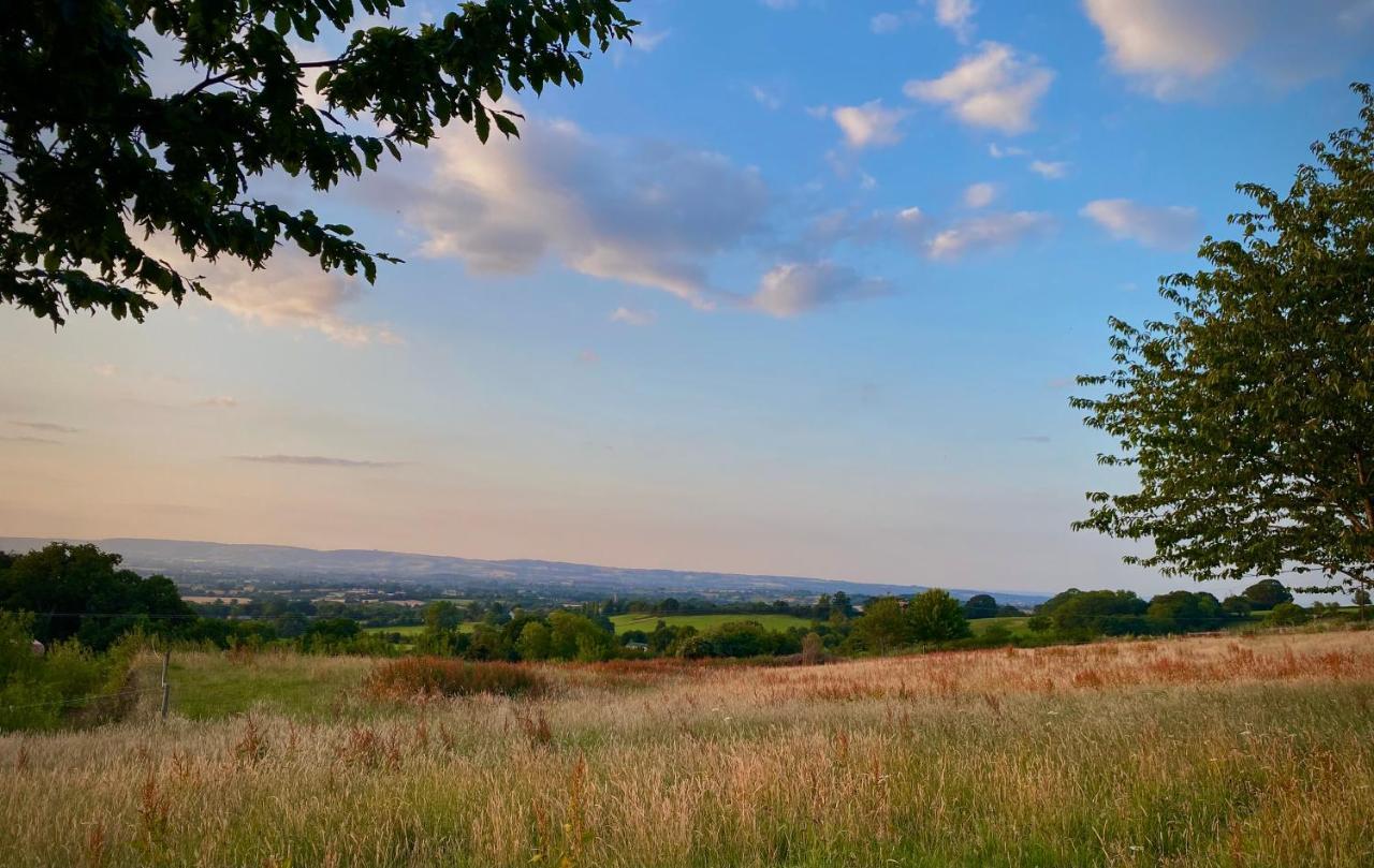 Cherry Tree Glamping Lodge Wellington  Luaran gambar