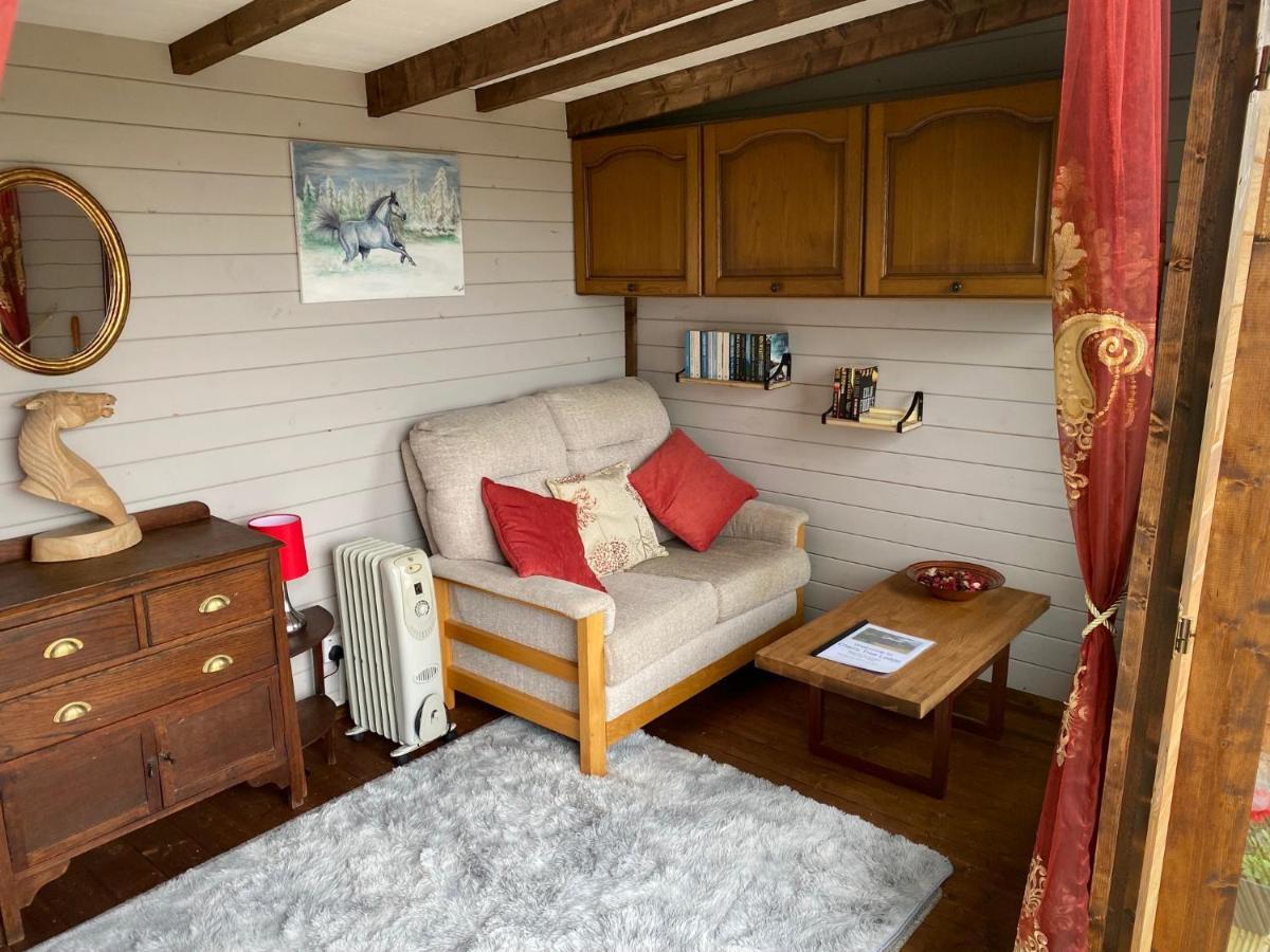 Cherry Tree Glamping Lodge Wellington  Luaran gambar