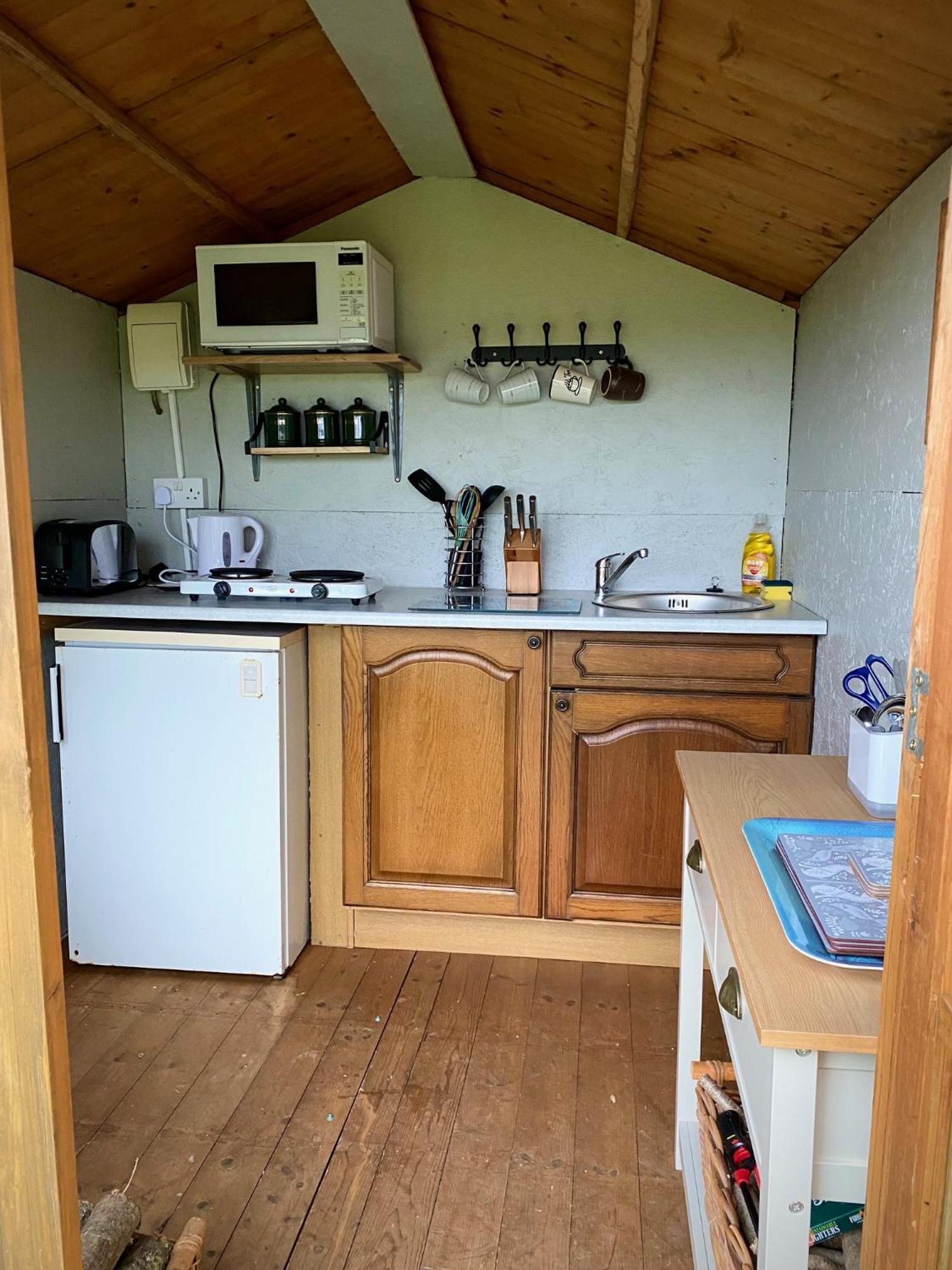 Cherry Tree Glamping Lodge Wellington  Luaran gambar