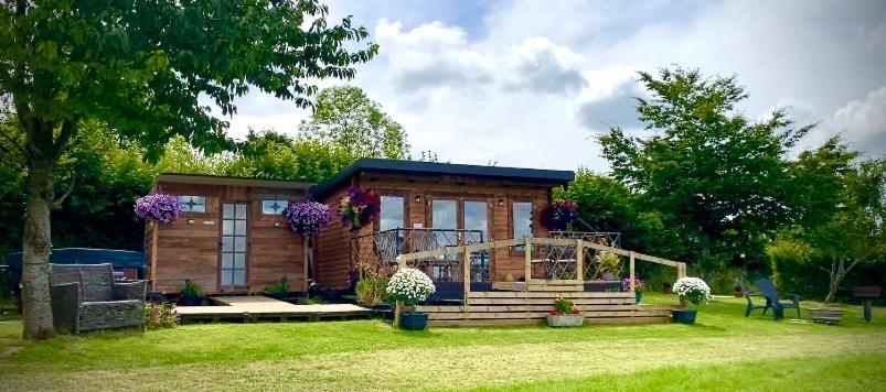 Cherry Tree Glamping Lodge Wellington  Luaran gambar